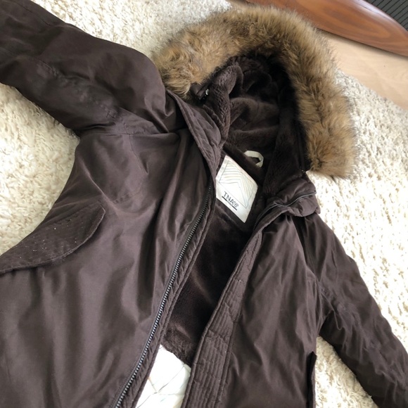 Aritzia Summit short Parka - Picture 11 of 11